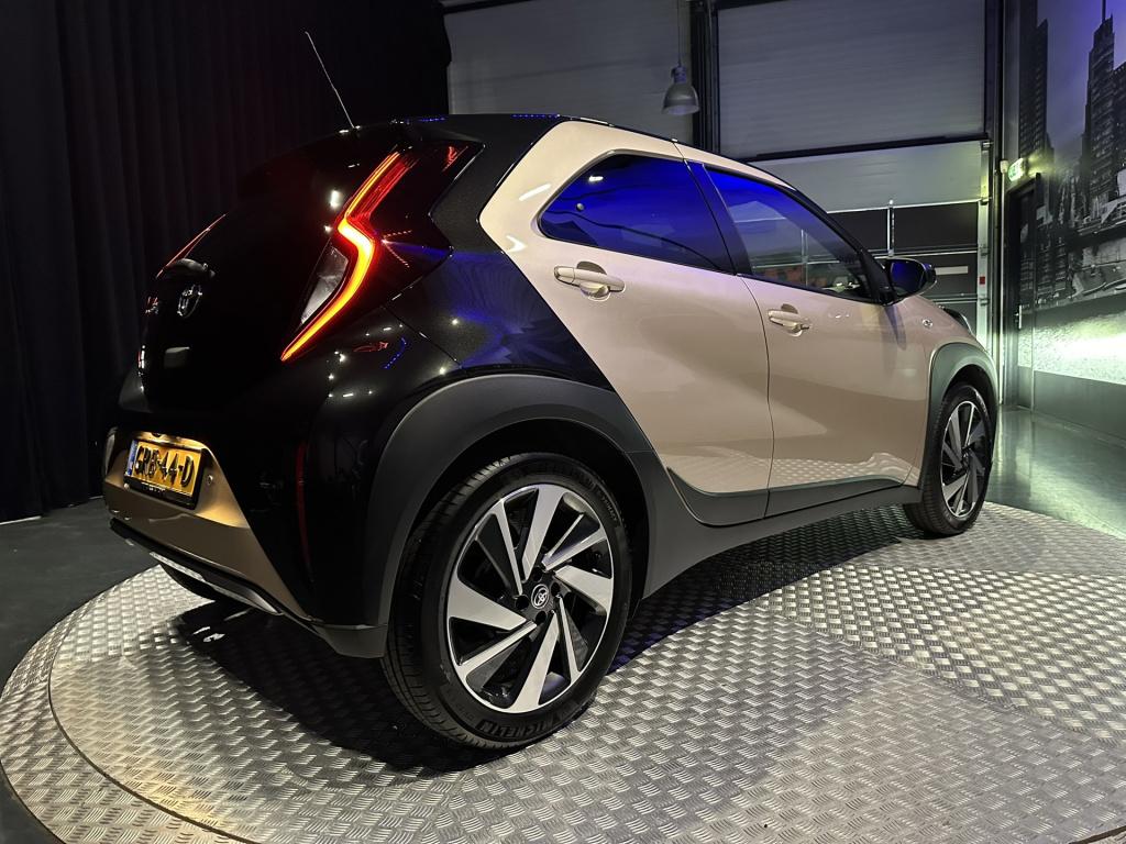 Toyota Aygo x 1.0 vvt-i s-cvt envy *pdc*camera*clima*