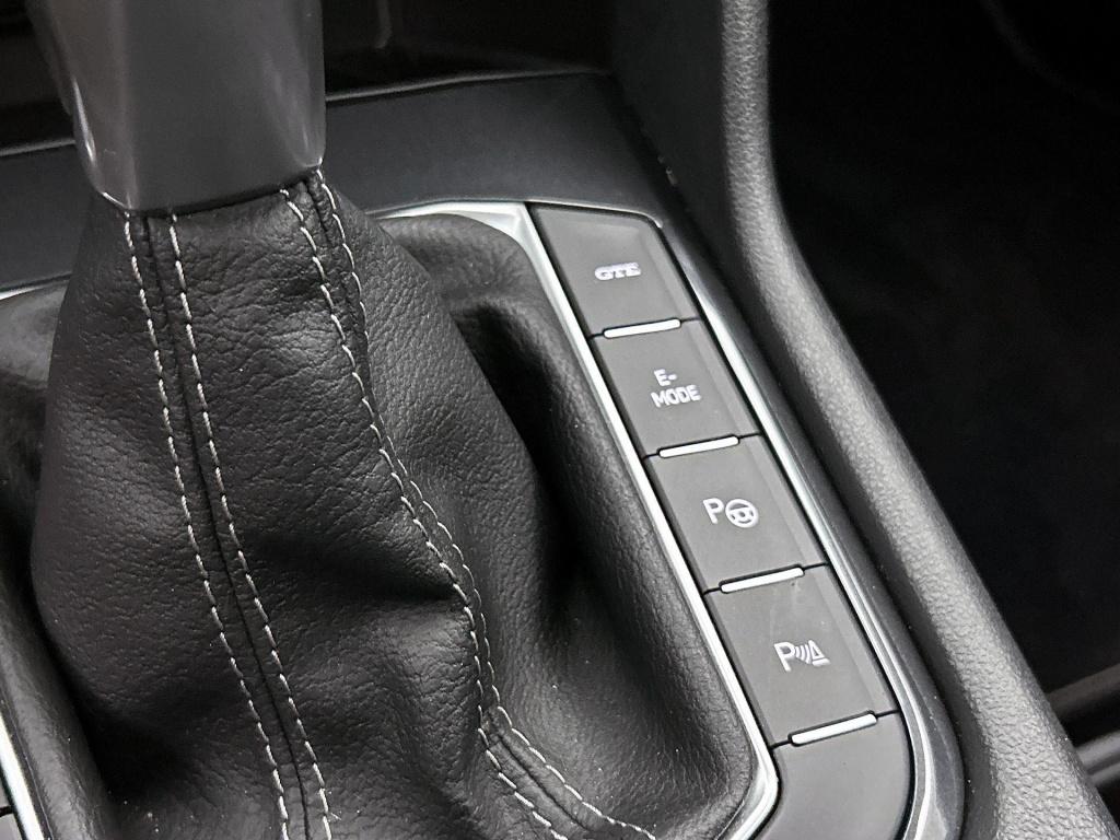 Volkswagen Tiguan 1.4 tsi ehybrid r-line business | automaat | panorama dak