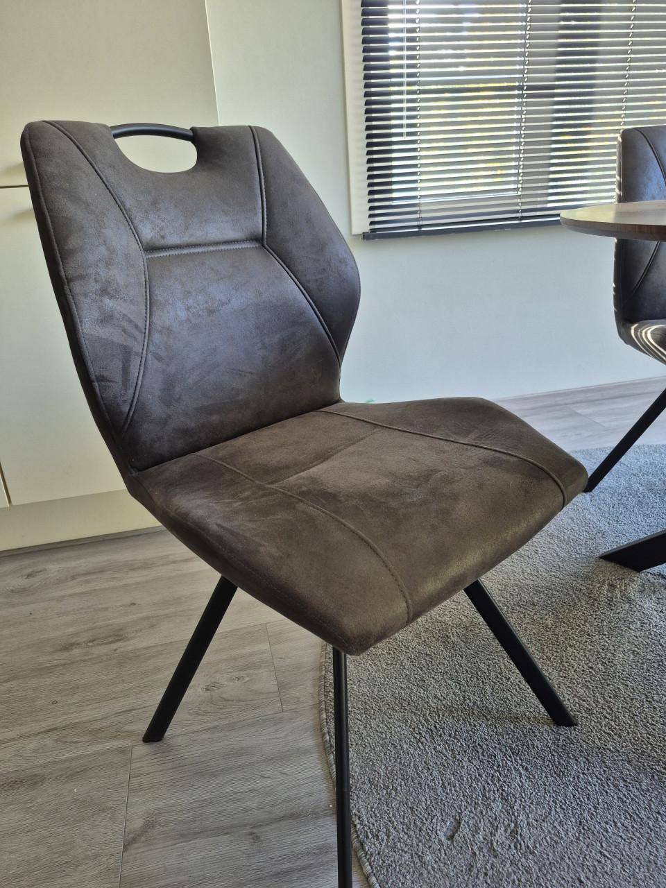 Ronde eettafel