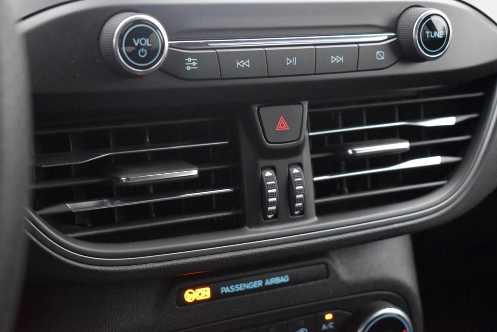 Ford Focus 1.0 ecoboost hybrid 155 pk st line style