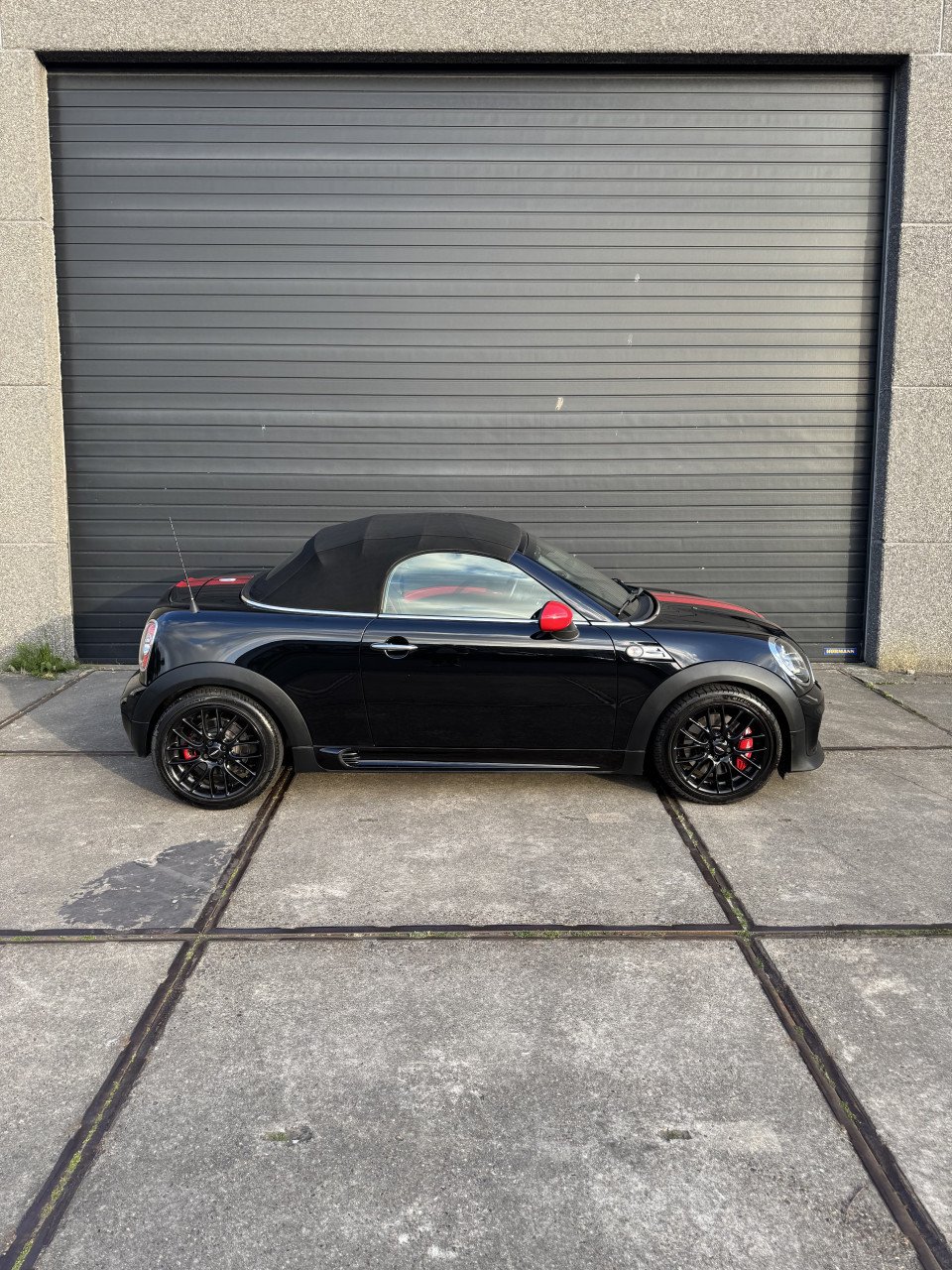 Mini Cooper S JCW Roadster 211PK 107DKM 2012 Collectors item!