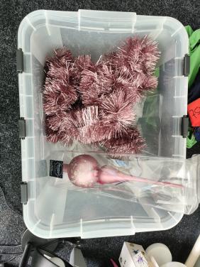Kerst slinger en piek roze
