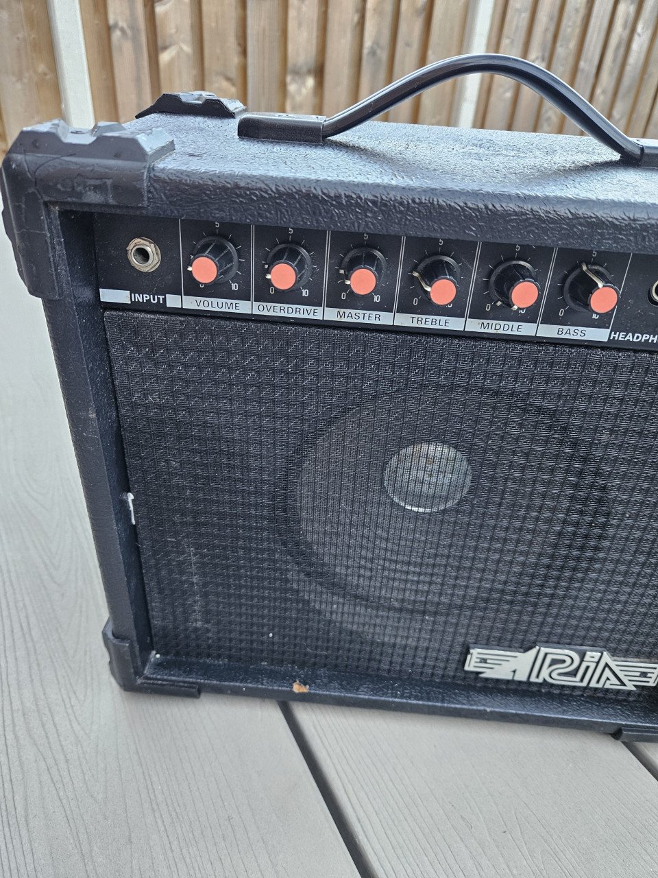 Goed werkende krachtige Aria AG-20 gitaar amplifier/versterker...