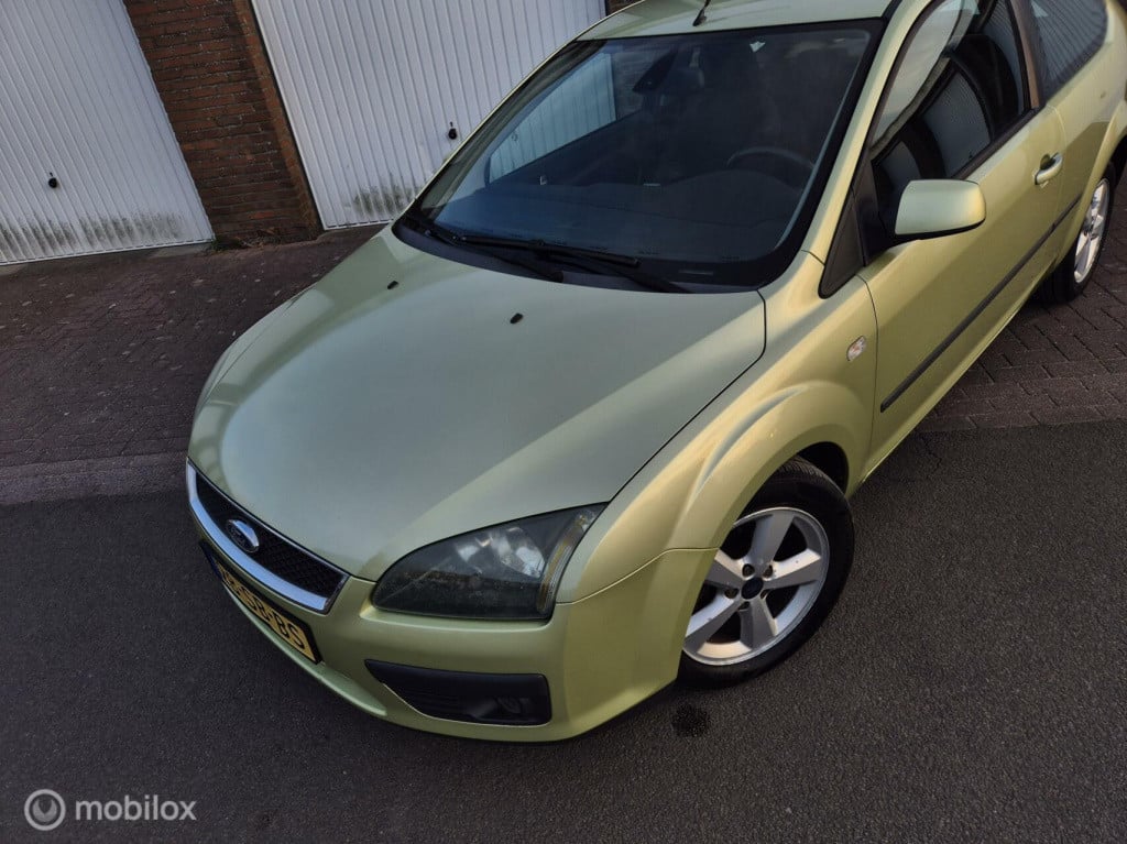 Ford Focus 1.6-16v futura / origineel nl / cruisecontrol