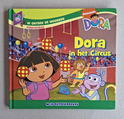 Dora in het Circus