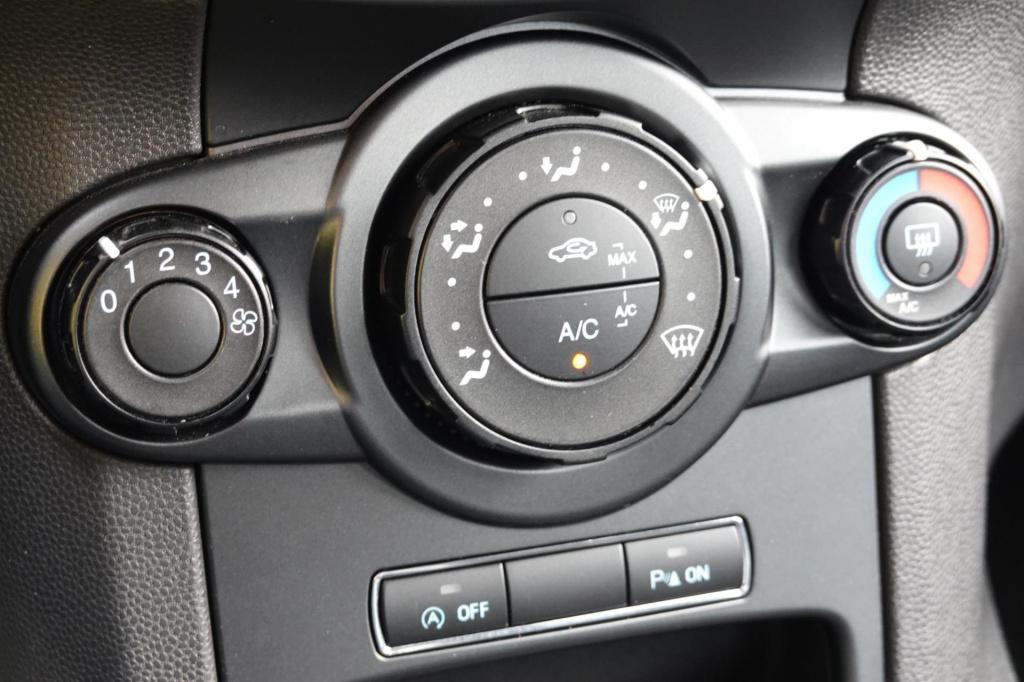 Ford Fiesta 1.0 style ultimate