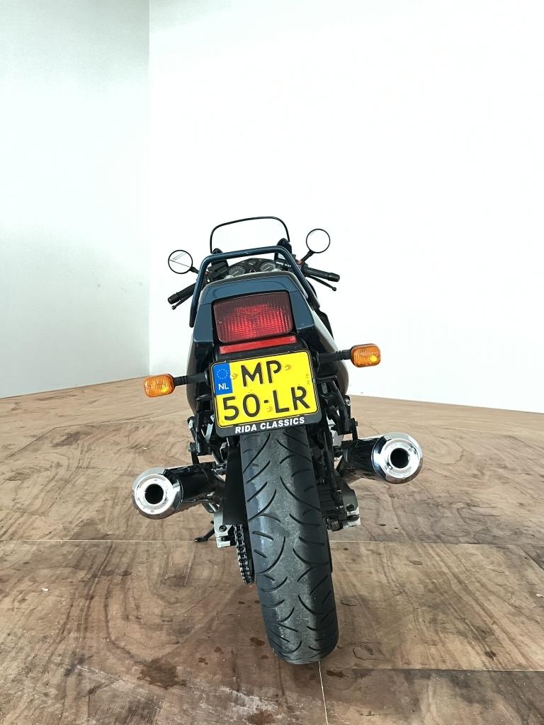 Triumph Trophy tour 900
