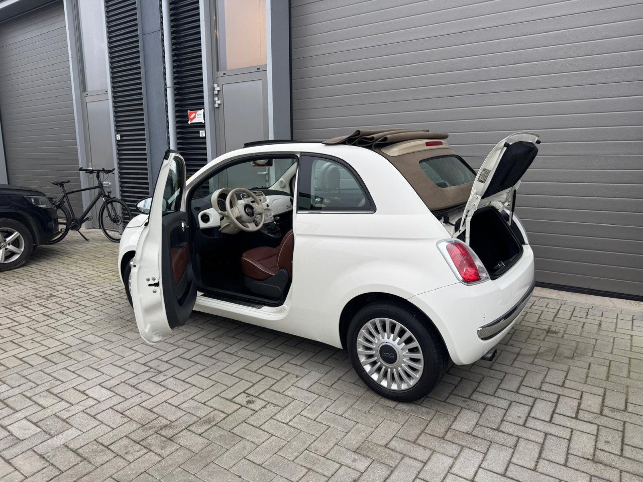 Fiat 500 C 0.9 TwinAir Lounge /Cabrio/Lederenbekleding/LMvelgen