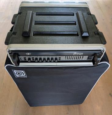 Professionele Ampeg basgitaar installatie