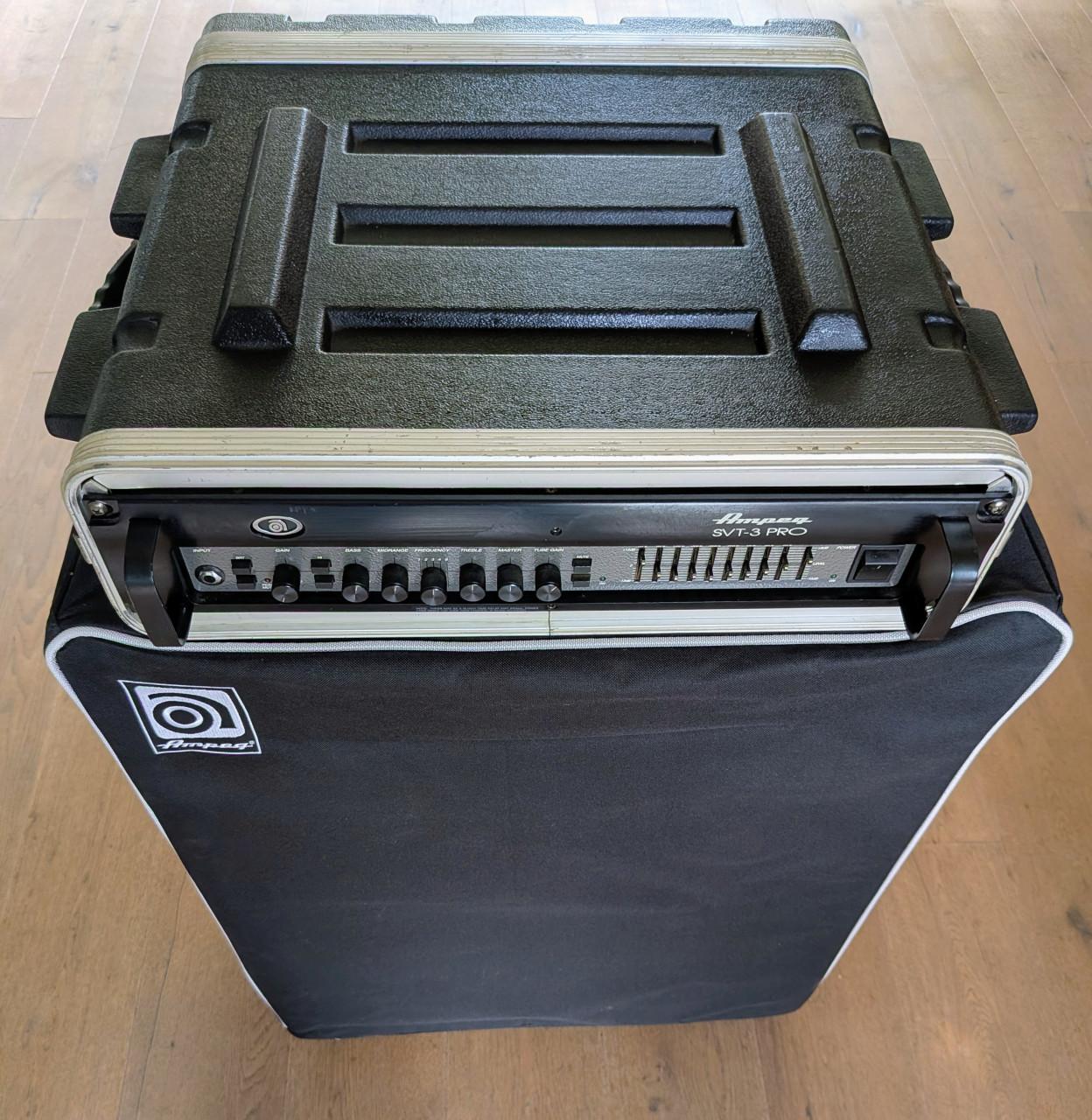 Professionele Ampeg basgitaar installatie