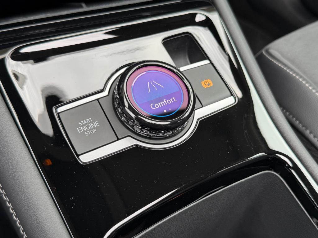 Volkswagen Tiguan 1.5 ehybrid elegance 204pk | trekhaak | 20 inch | 360 cam