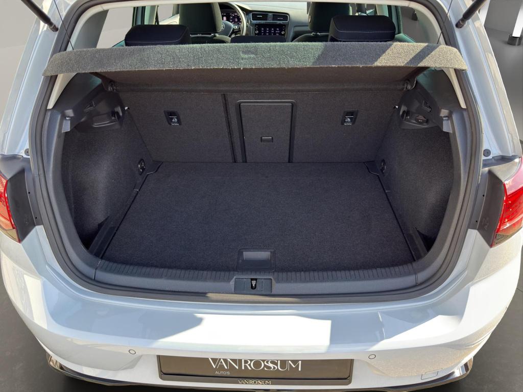 Volkswagen Golf 1.5 tsi highline business r pano | stoel/stuur verwarming |