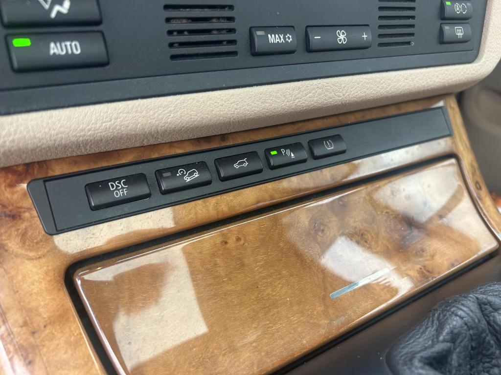 BMW X5 3.0i executive prachtige youngtimer|top staat| uniek lage km stand