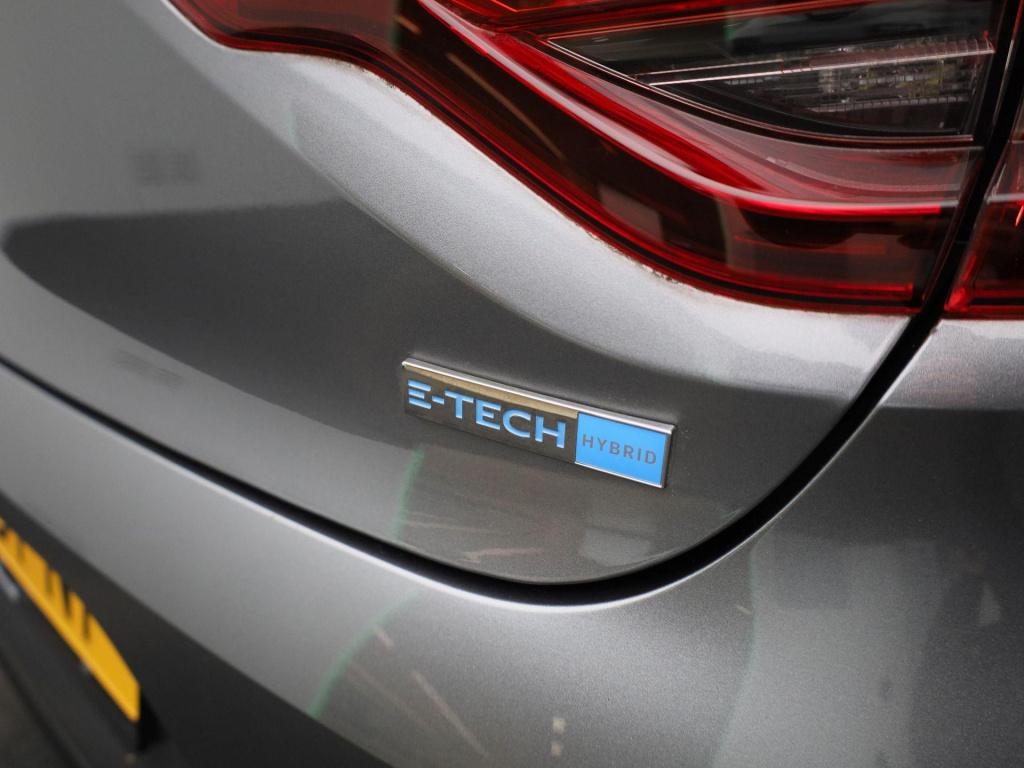 Renault Clio 1.6 e-tech hybrid 145 equilibre | automaat | navigatie | cruis