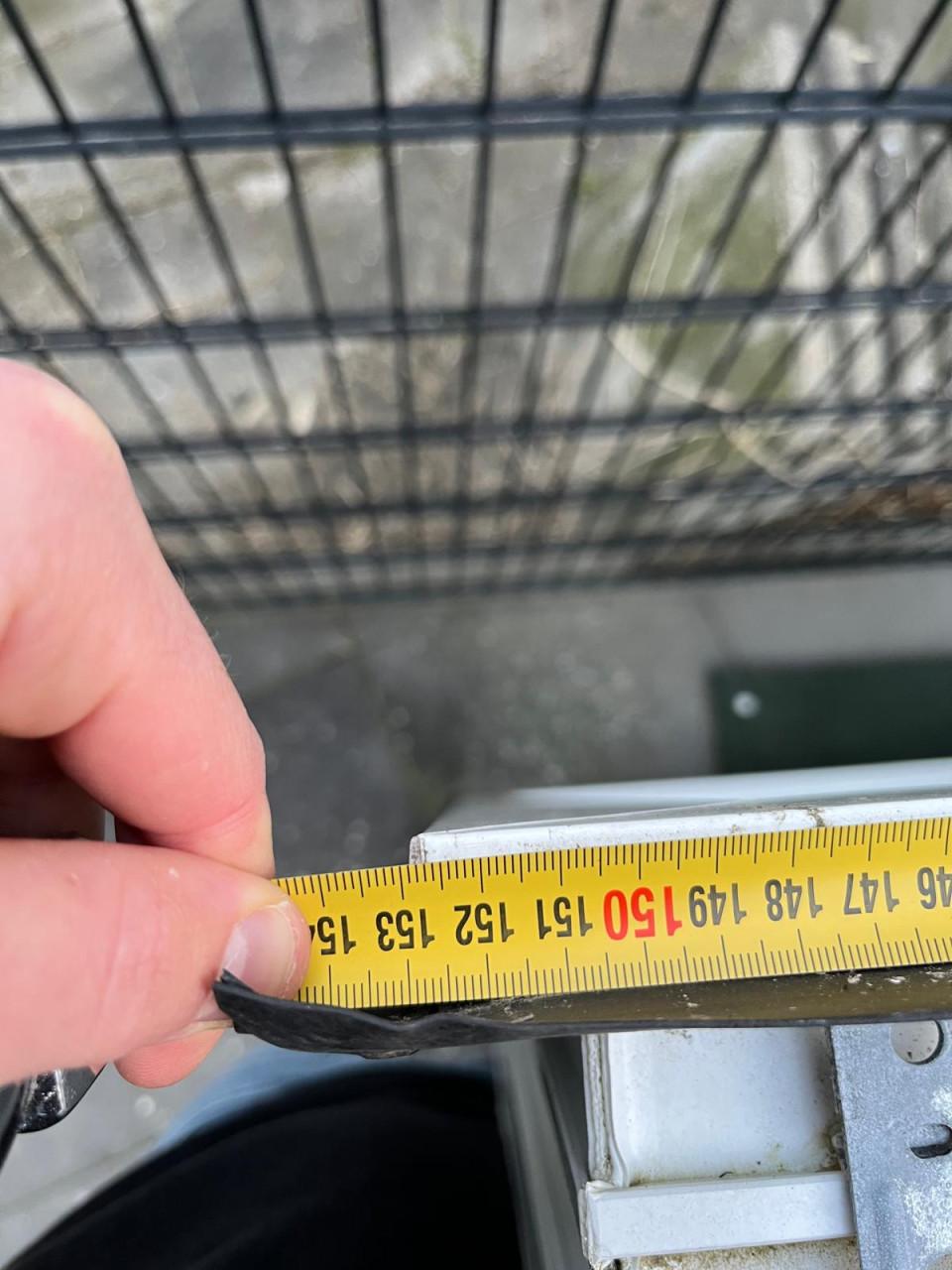 Kunststof kozijn met draai-kiepraam + ventilatierooster (dubbel glas)