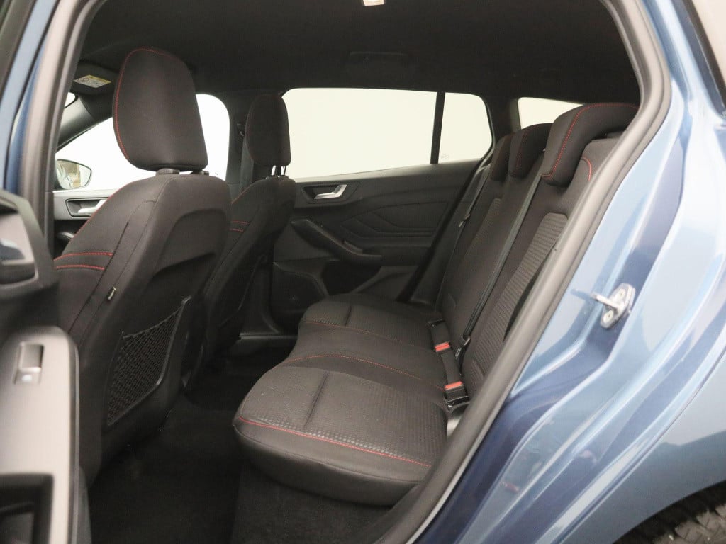 Ford Focus wagon 1.0 ecoboost hybrid st-line aut. | winterpack | climate co