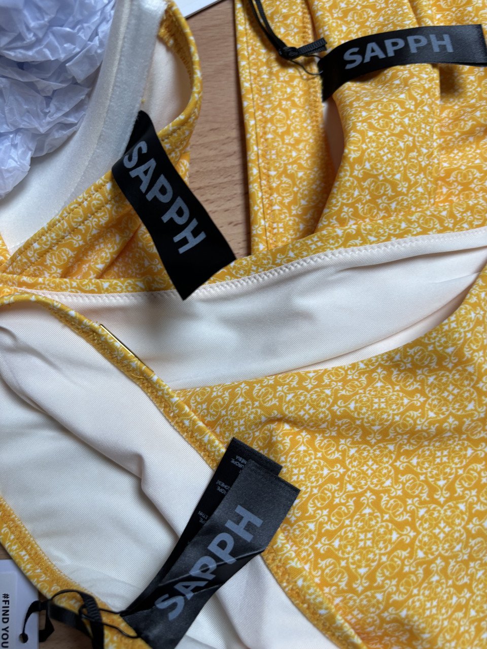SAPPH bikini geel met twee broekjes  90D maat 40