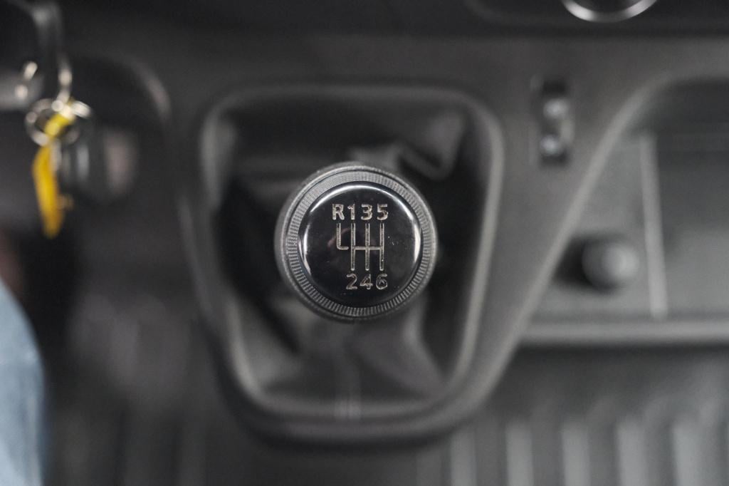 Renault Master t35 2.3 dci 135 l2h2 comfort | camera | vloerplaat | navigat