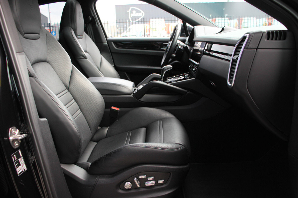 Porsche Cayenne coupé 3.0 e-hybrid | sosftclose | stoelventilatie | 360 cam