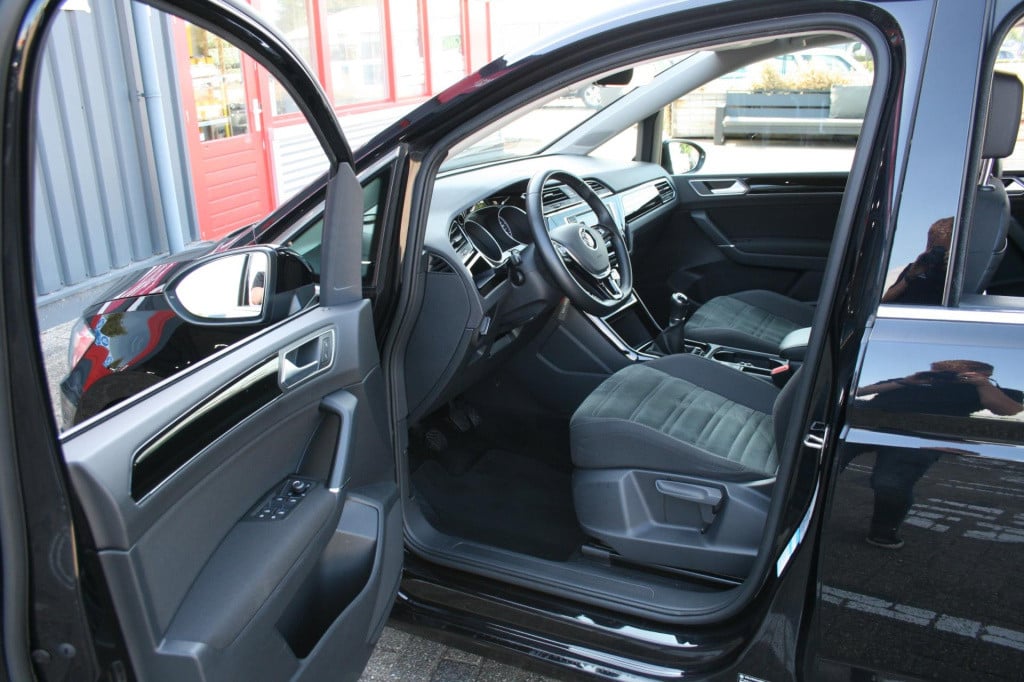Volkswagen Touran 1.4 tsi highline 7p
