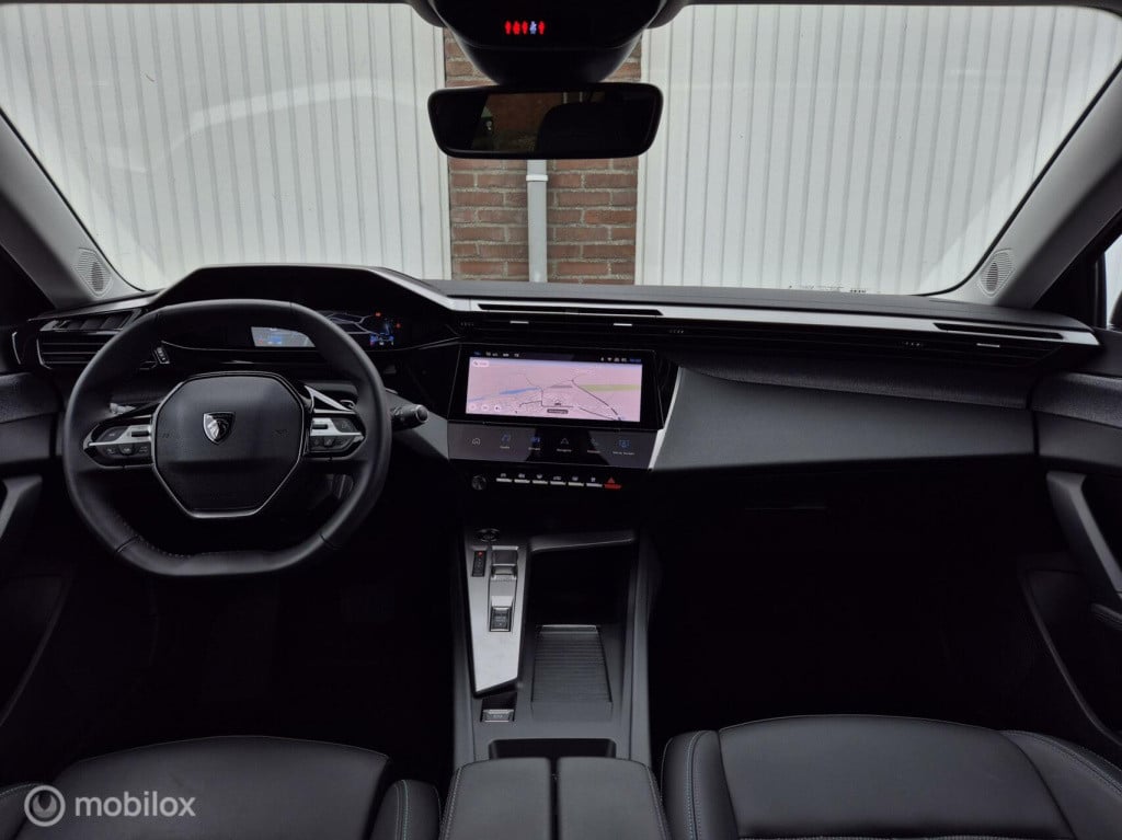 Peugeot 308 1.2 puretech allure / btw auto / automaat / led / acc / achteru