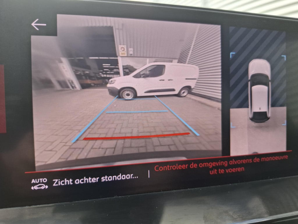 Citroen C4 130 eat8 shine automaat clima/lmv/nav/cam