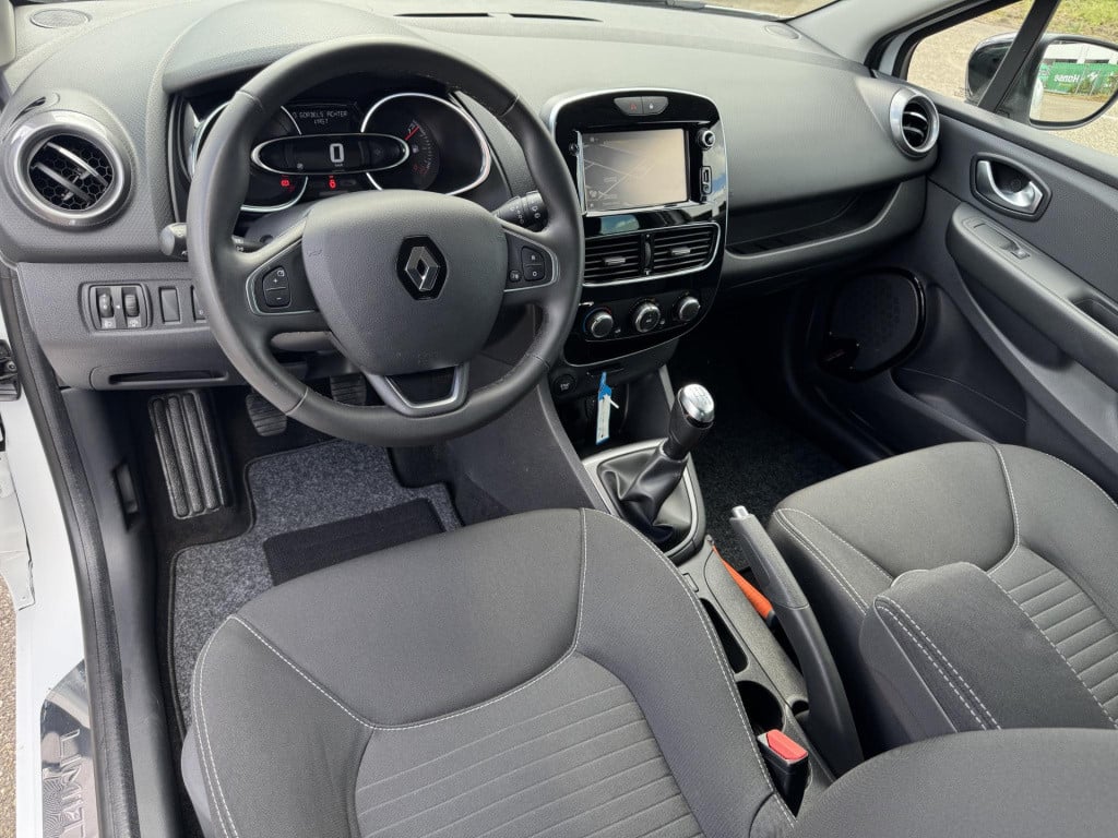 Renault Clio 0.9 tce limited | navigatie | cruise control | park. sensor | 