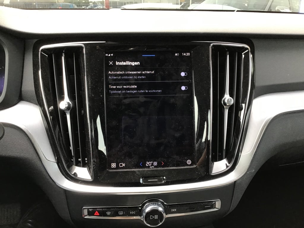 Volvo V60 b3 163pk essential| camera| adap.cruise| google maps