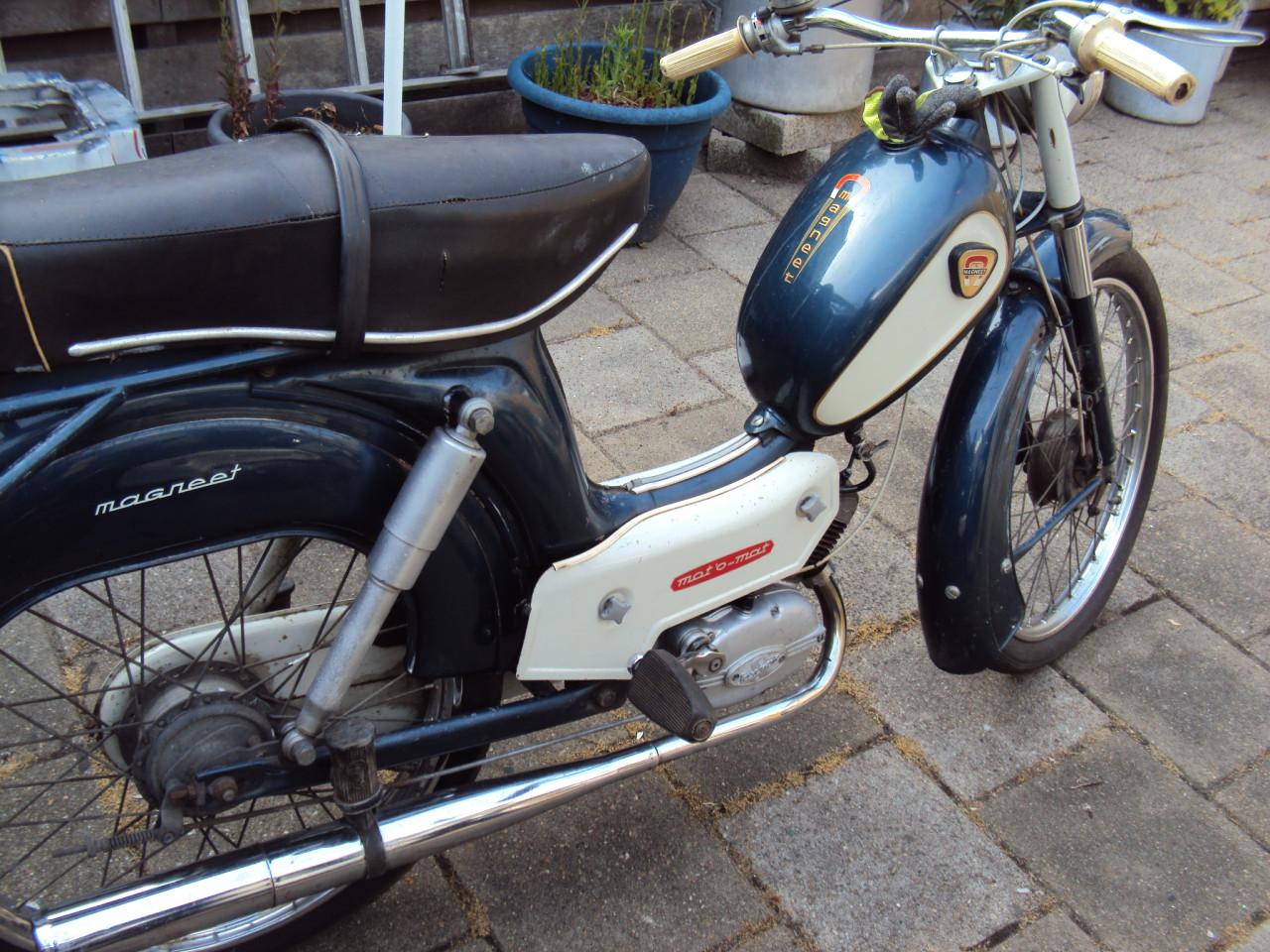 Te koop bromfiets MAGNEET