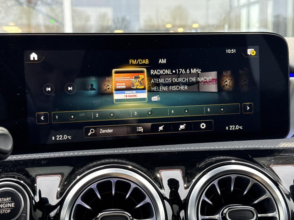 Mercedes-Benz A-Klasse 250 e business solution amg limited | nl-auto | pano