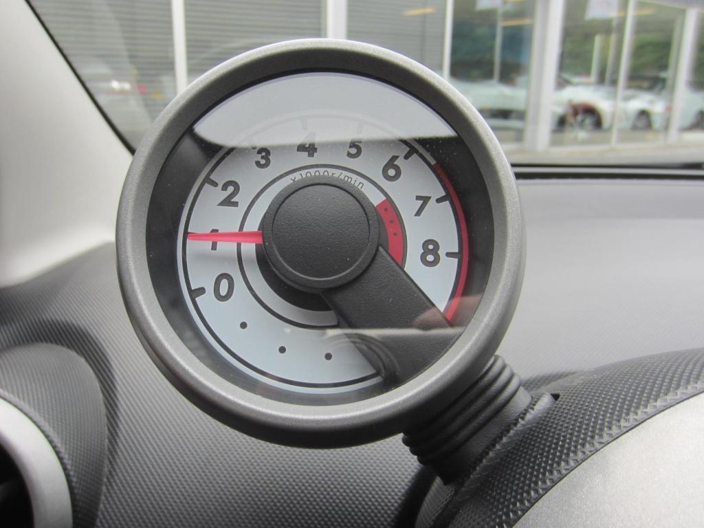 Peugeot 107 1.0i 12v sublime 5-drs airco nieuwe apk