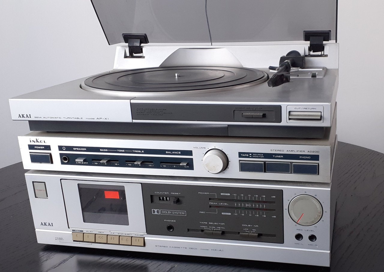 AKAI stereo set met inkel Versterker