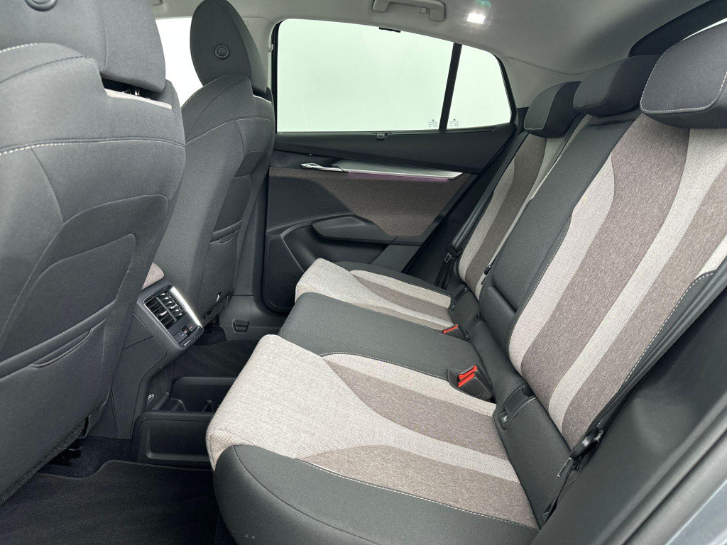 Skoda Enyaq Coupe iv 60 business edition plus 180pk