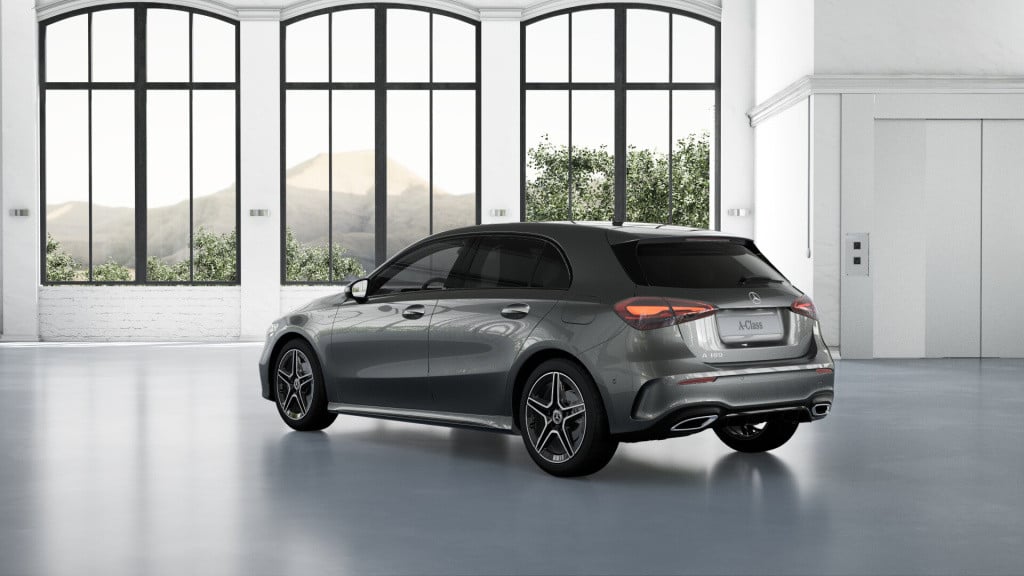 Mercedes-Benz A-Klasse 180 business solution amg | nightpakket | parkeerpak