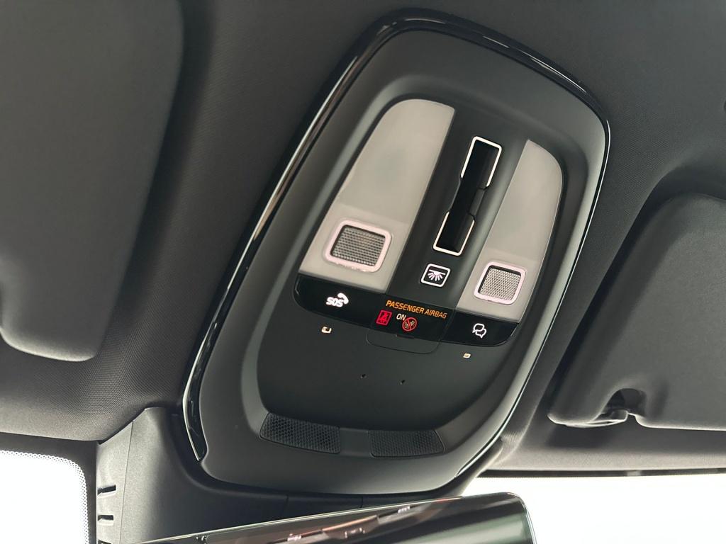 Volvo XC60 t6 398pk recharge ultra black edition | b&w | luchtvering | full