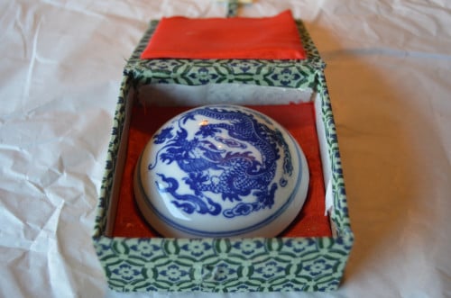 Chinees porseleinen doosje met zegellak