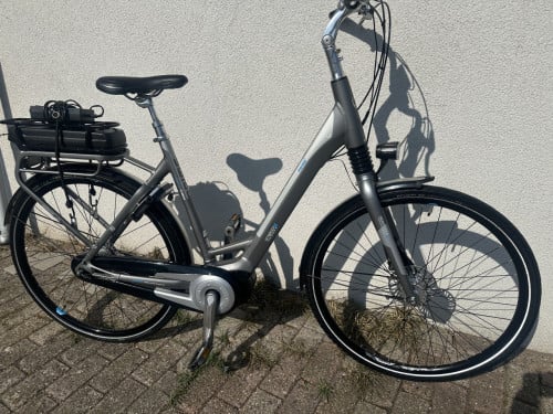 Giant elektrische fiets middenmoter