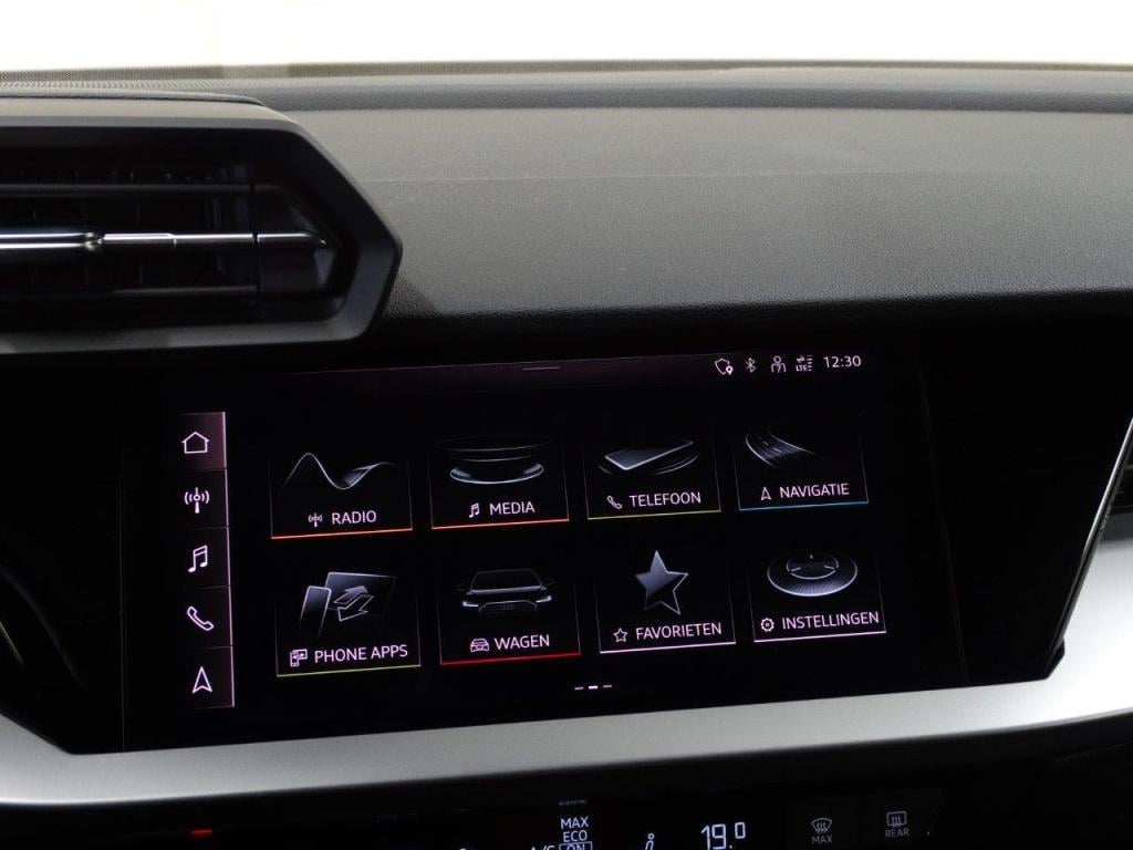 Audi A3 35 tfsi 150pk s tronic s line edition
