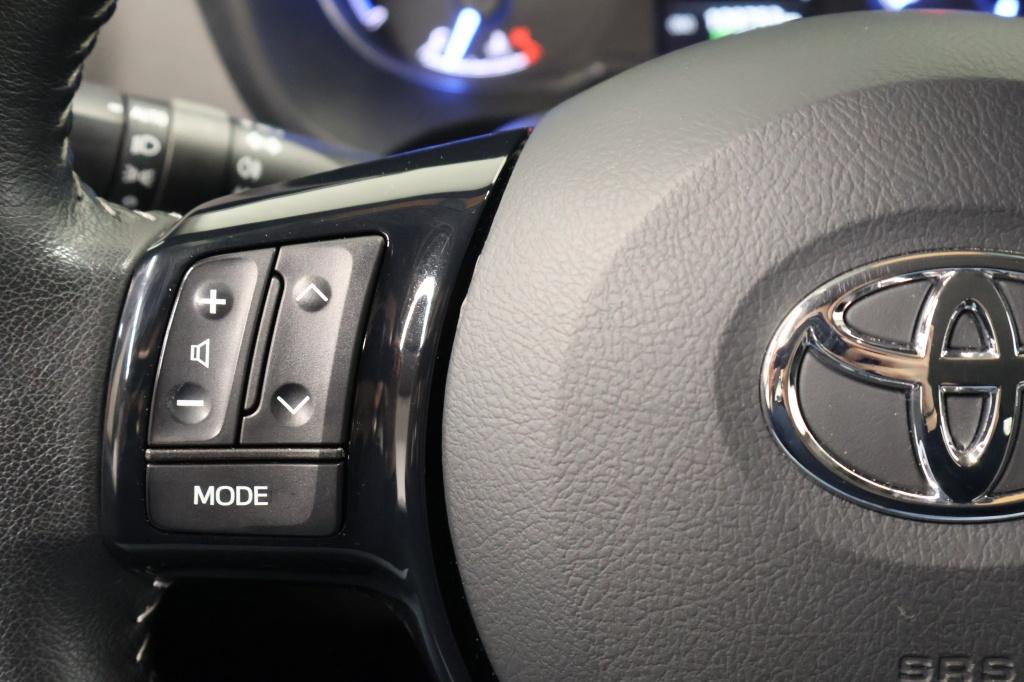 Toyota Yaris 1.5 hybrid dynamic| camera| cruise| climate