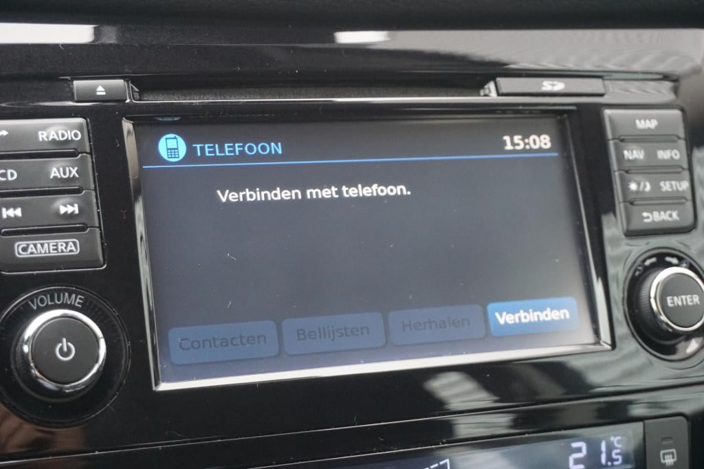 Nissan Qashqai 1.2 acenta climate / navi / cruise / camera / parkeers. / tr