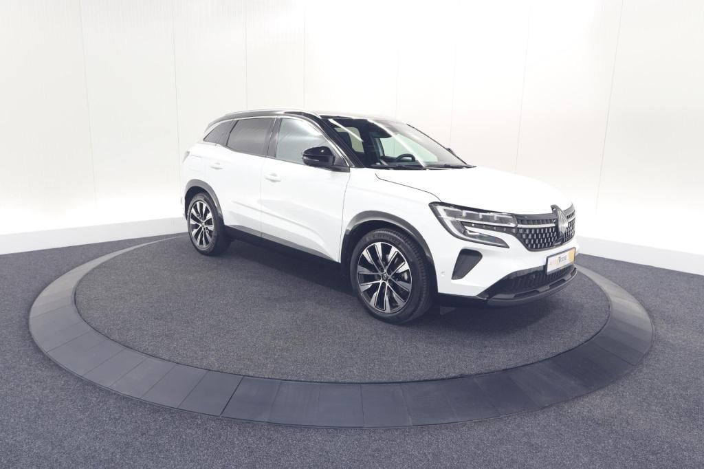 Renault Austral 1.2 e-tech full hybrid 200 techno | 360 camera | panoramada