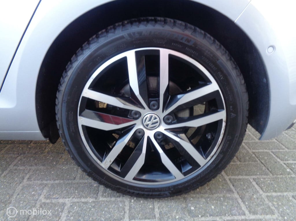 Volkswagen Golf 1.5 tsi iq-drive/airco/ecc/panorama dak/led/navi/carplay/lm