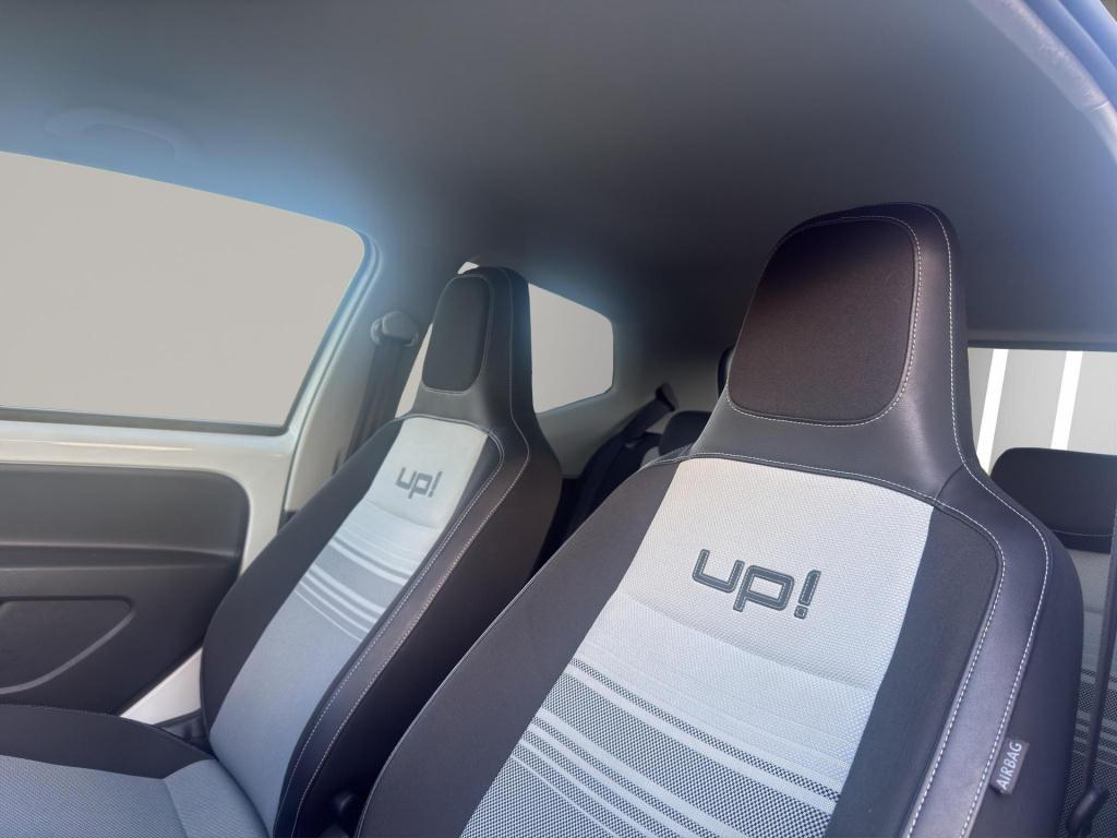 Volkswagen UP! 1.0 high up! bluemotion airco lm velgen navi