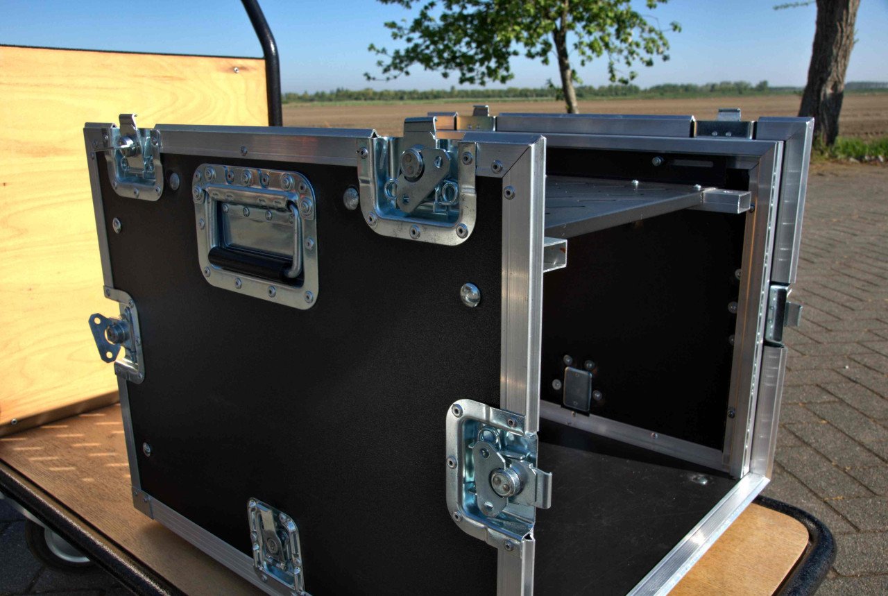Te koop flightcase 19"  (tape rack)