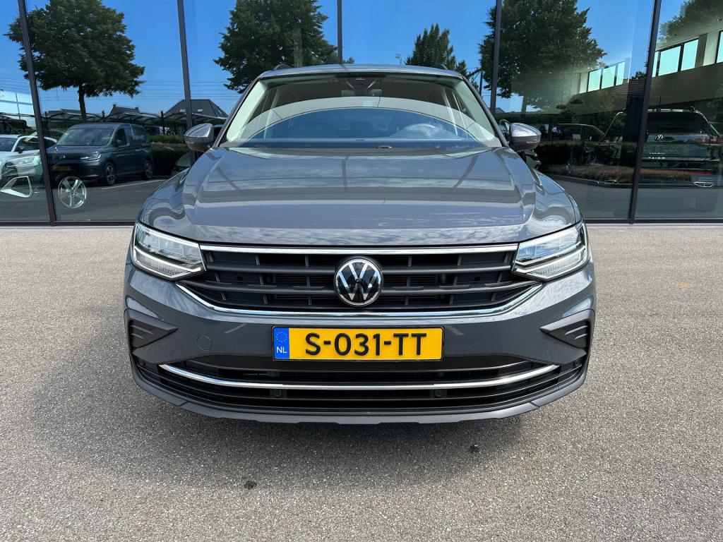 Volkswagen Tiguan 1.5 tsi 150pk dsg life | camera | trekhaak | navi | carpl