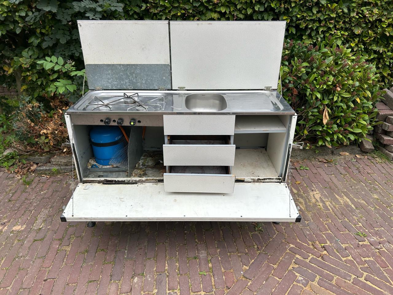 Bermkeuken / Campingkeuken