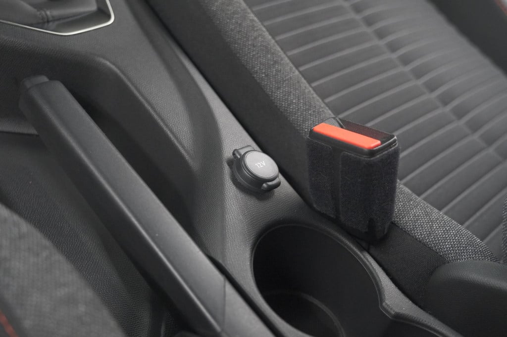 Peugeot 2008 puretech 130 active | camera | apple carplay | parkeersensoren