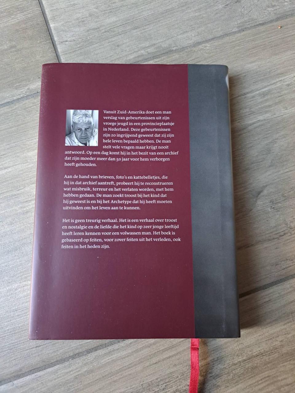 Rode riviertjes van Robert M Maurits