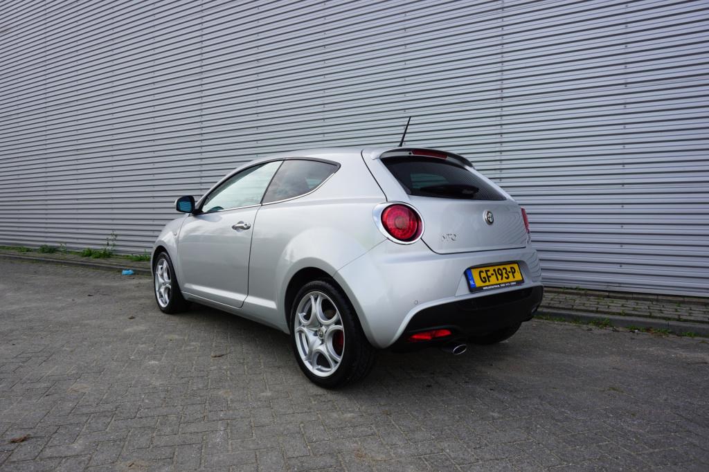 Alfa Romeo MiTo 0.9 twinair distinctive climate / navi / cruise / leder / p