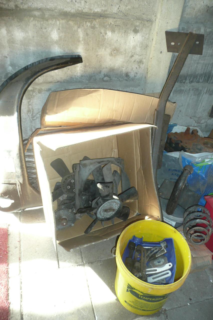 Diverse Opel autoonderdelen uit jaren 70-90